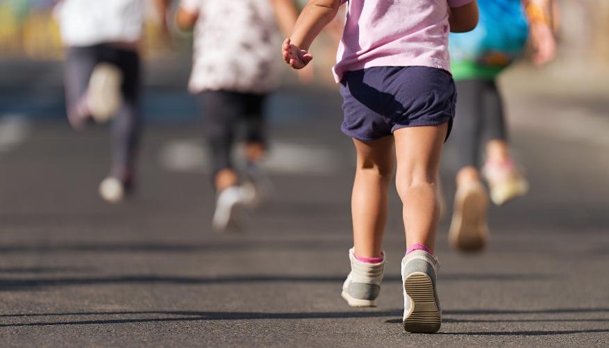 Παράγοντες ανάπτυξης της δρομικής ταχύτητας κατά την παιδική και εφηβική ηλικία Παράγοντες ανάπτυξης της δρομικής ταχύτητας κατά την παιδική και εφηβική ηλικία